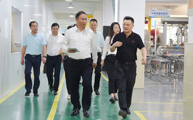 金湖县委书记贺宝祥一行莅临9323彩票集团考察调研工作 金湖县委书记贺宝祥一行莅临9323彩票集团考察调研工作