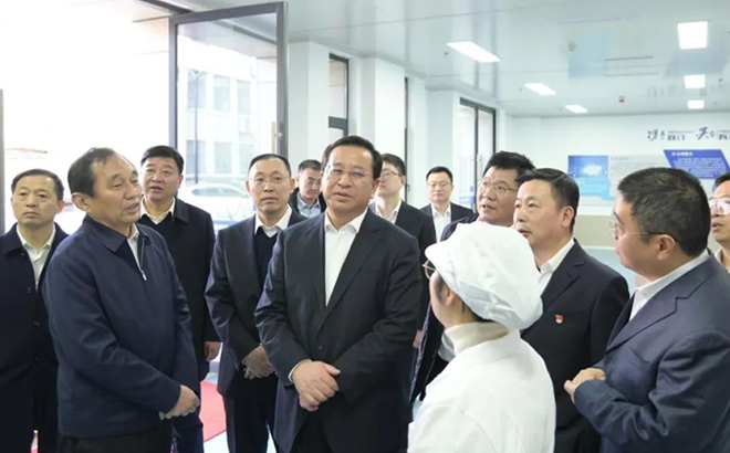 �й���ѧ���̼������޹�˾��ί��ǡ����³����͸�ݰ���л��쿵����ָ������